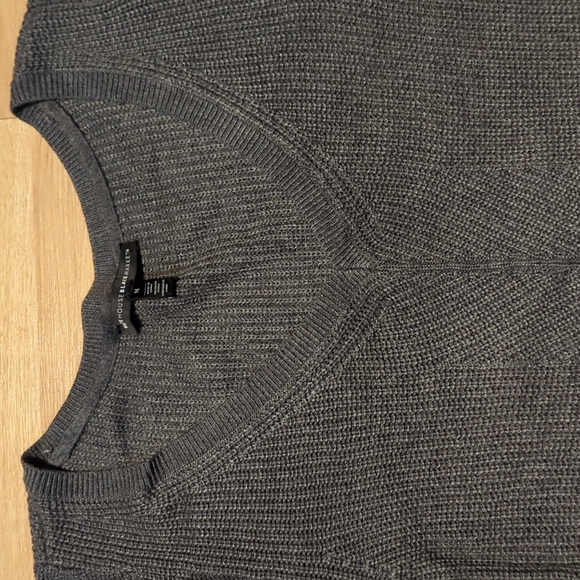 White House Black Market gray dress. Size Medium - Picture 2 of 9